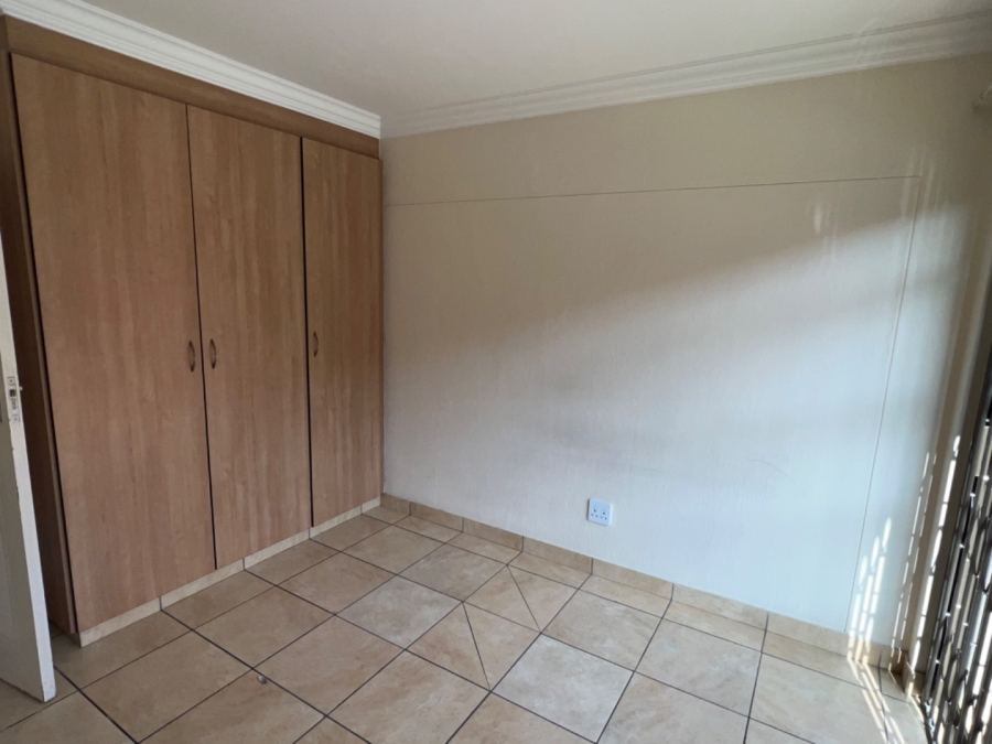 To Let 1 Bedroom Property for Rent in Bult South North West